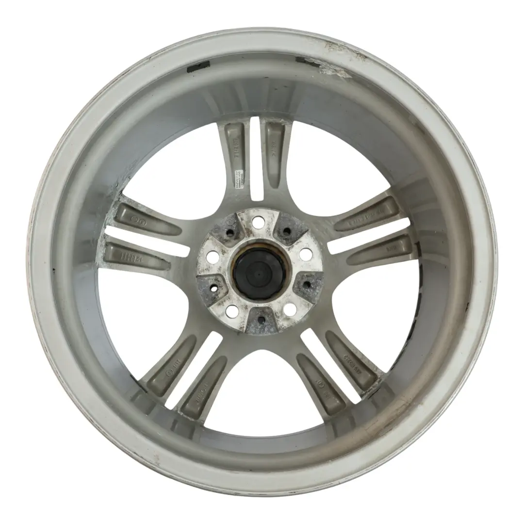 Argento Cerchio lega posteriore 18" M Doppie 355 9J ET:41 per BMW X1 E84 con numero di parte 7842637 BMW X1 E84 Argento Cerchio lega posteriore 18" M Doppie 355 9J ET:41 - SKU 7842637-6 - Numero di parte 7842637