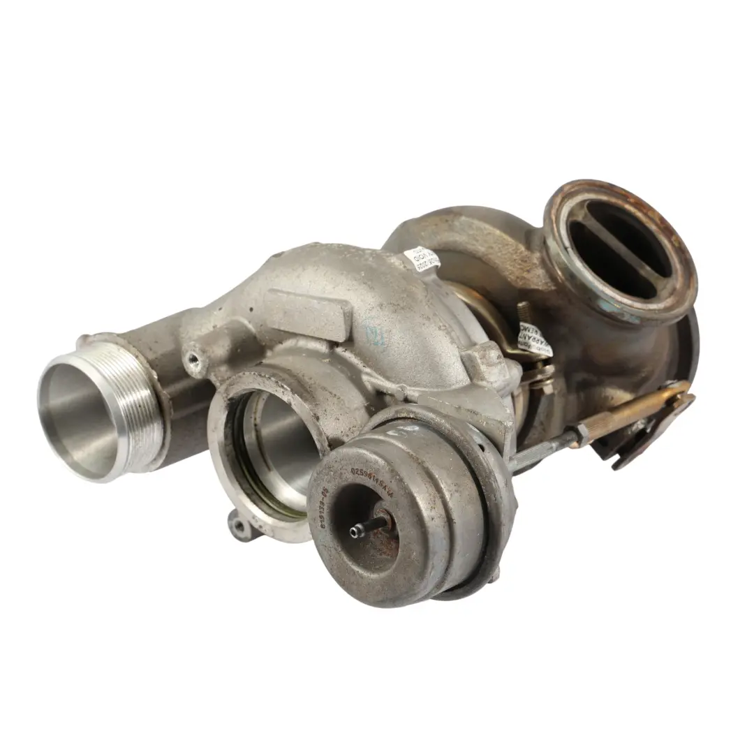 Turbosprężarka Honeywell S63N 7849044 do BMW F06 F10 F12 F13 o numerze 7887118 BMW F06 F10 F12 F13 Turbosprężarka Honeywell S63N 7849044 - SKU 7887118 - Numer Części 7887118