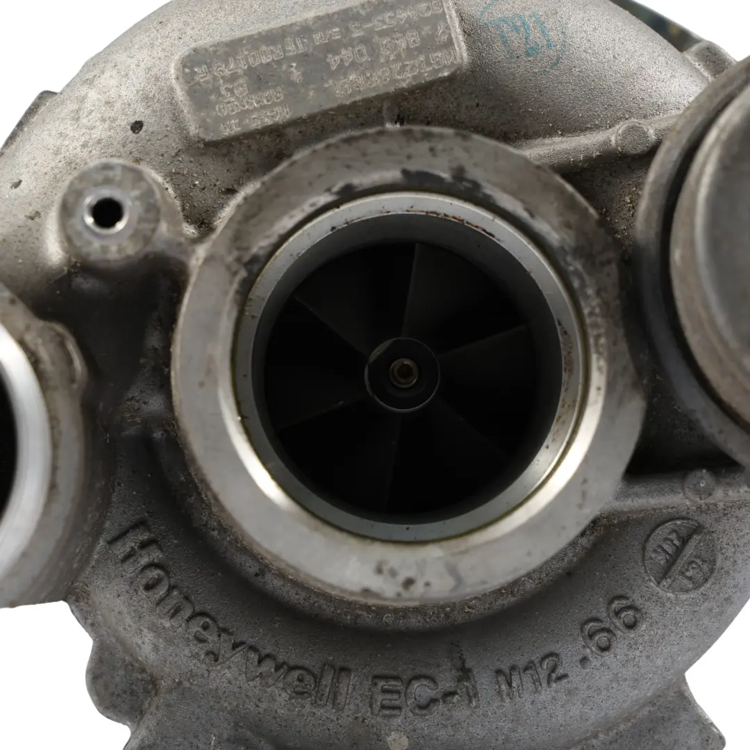 Turbolader Honeywell S63N 7849044 für BMW F06 F10 F12 F13 mit Teilenummer 7887118 BMW F06 F10 F12 F13 Turbolader Honeywell S63N 7849044 - SKU 7887118 - Teilenummer 7887118