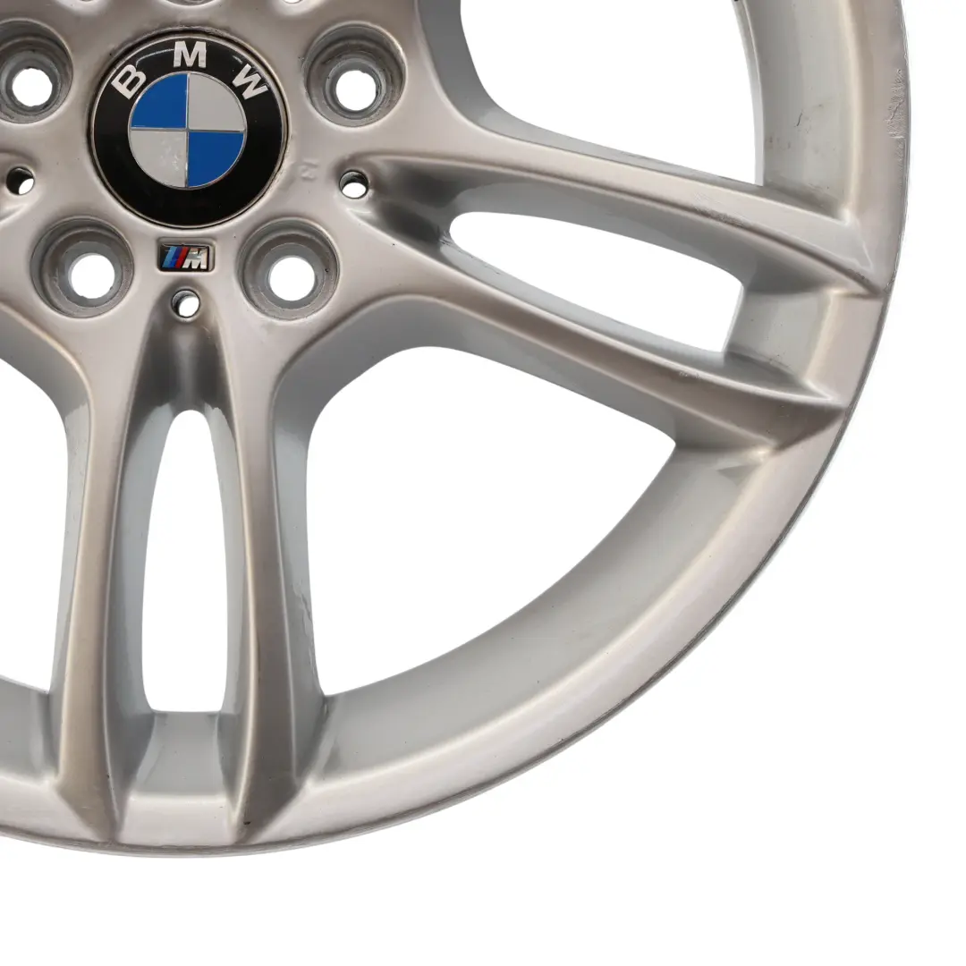 BMW E81 E87 Llanta Aleación Delantera Plata 18" 7,5J M Doble Radio 261 - SKU 7891050-5 - Número de pieza 7891050