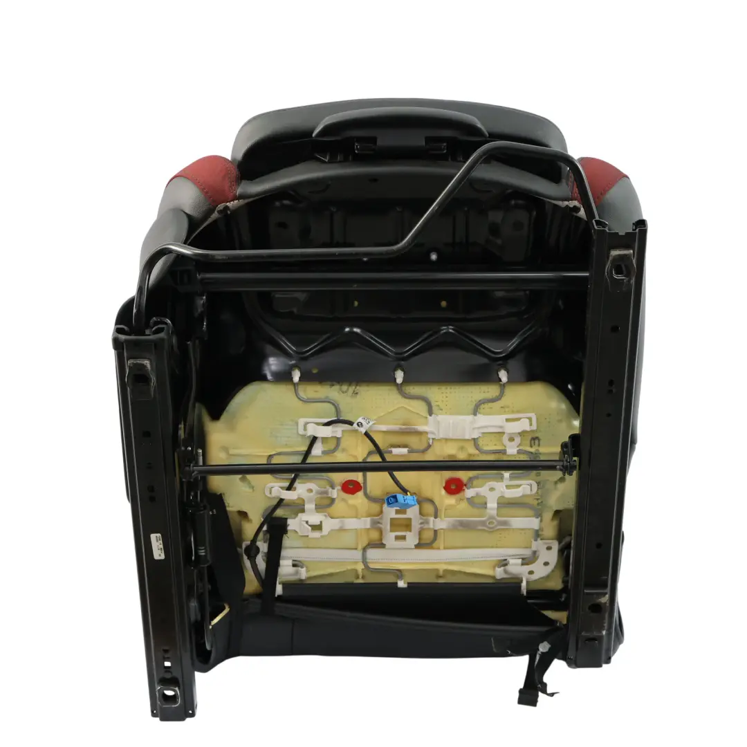 Fotel Przedni Sport Czerwony Czarny Półskóra Prawy do Mini F55 F56 F60 JCW o numerze 7946502 Mini F55 F56 F60 JCW Fotel Przedni Sport Czerwony Czarny Półskóra Prawy - SKU 7946502-2 - Numer Części 7946502