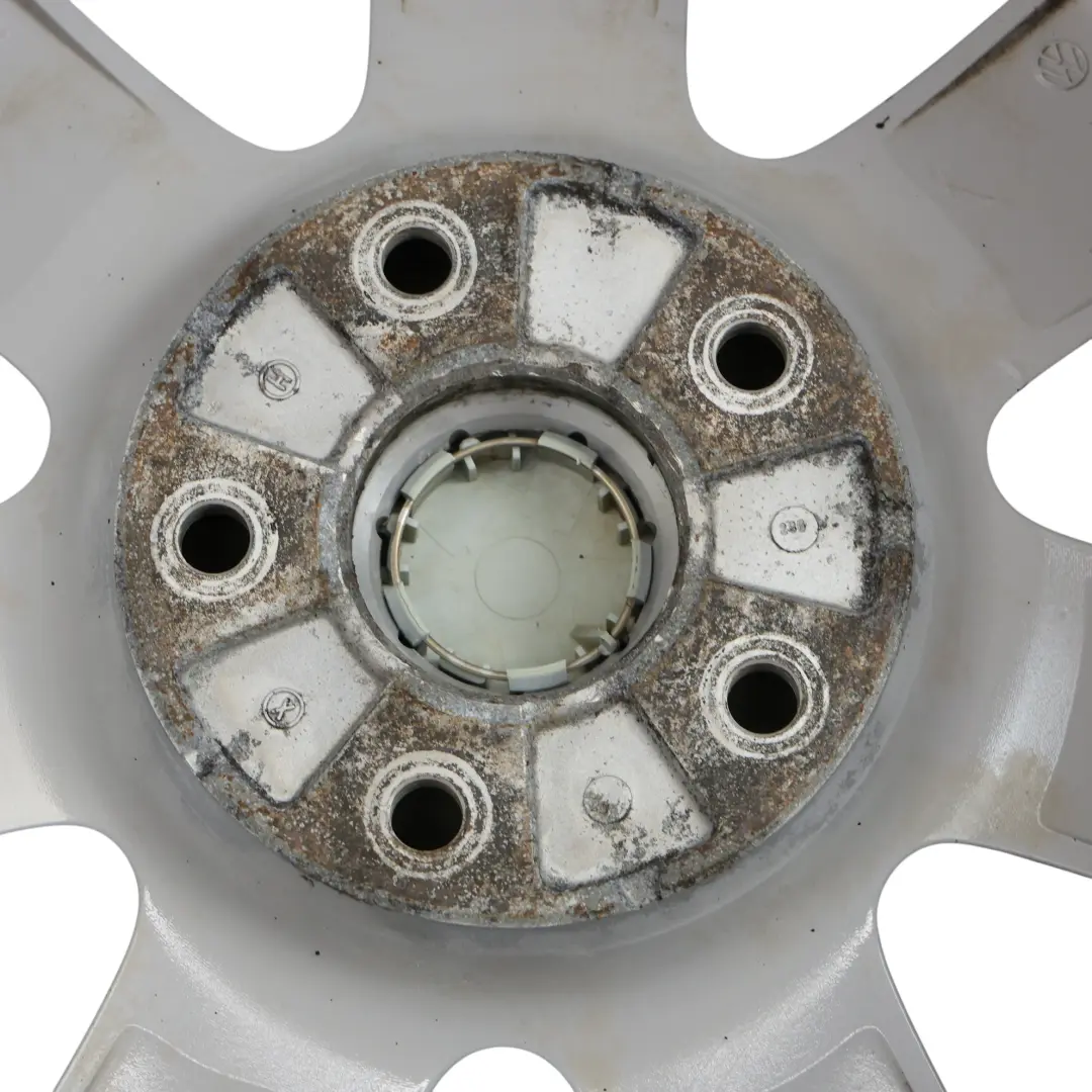 7L Llanta Aleación Plata 18" ET:57 8J para VW Volkswagen Touareg con número de pieza 7L6601025K VW Volkswagen Touareg 7L Llanta Aleación Plata 18" ET:57 8J - SKU 7L6601025K-1 - Número de pieza 7L6601025K