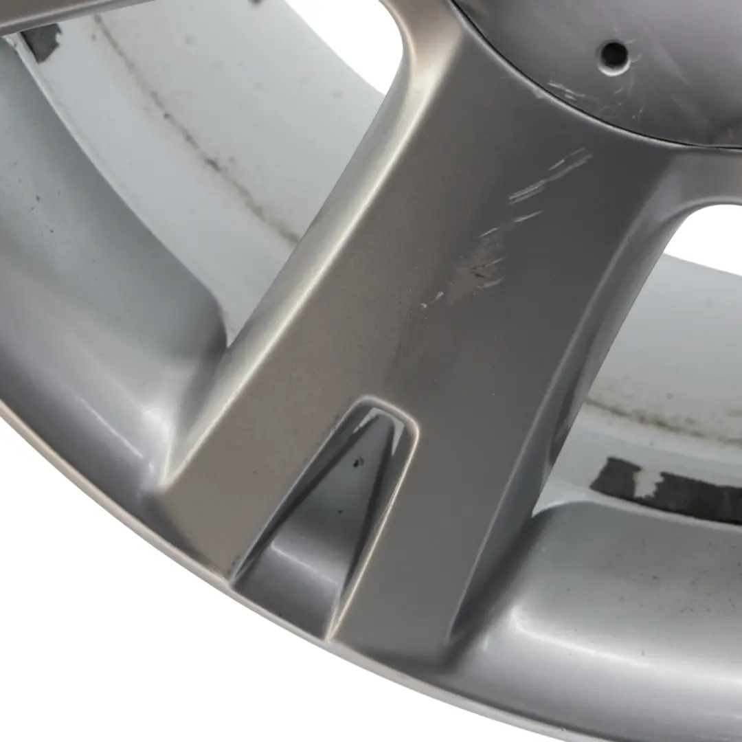 7L Cerchio Ruota In Lega Argento 18" ET:57 8J per VW Volkswagen Touareg con numero di parte 7L6601025K VW Volkswagen Touareg 7L Cerchio Ruota In Lega Argento 18" ET:57 8J - SKU 7L6601025K-1 - Numero di parte 7L6601025K