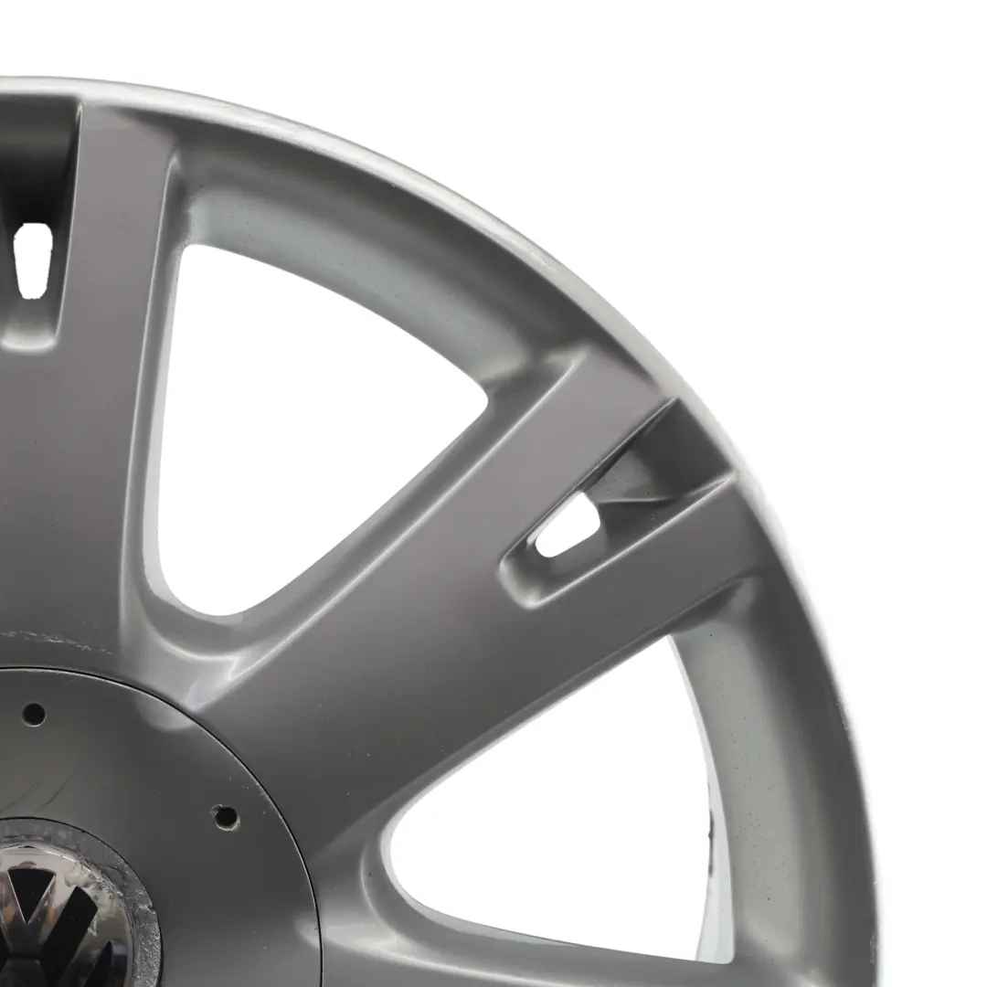 7L Jante Alliage Argenté 18" 8J pour Volkswagen Touareg à propos du numéro de pièce 7L6601025K Volkswagen Touareg 7L Jante Alliage Argenté 18" 8J - SKU 7L6601025K-2 - Numéro de pièce 7L6601025K