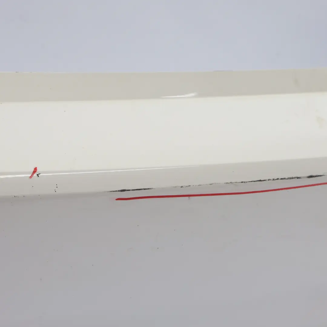 Zderzak Tylny M-Pakiet PDC Alpinweiss 3 Biały - 300 do BMW F30 o numerze 8056498 BMW F30 Zderzak Tylny M-Pakiet PDC Alpinweiss 3 Biały - 300 - SKU 8056498-AW - Numer Części 8056498