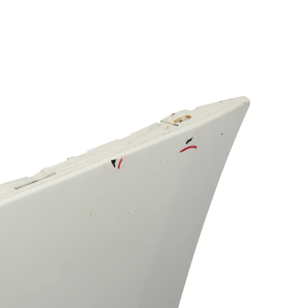 Zderzak Tylny M-Pakiet PDC Alpinweiss 3 Biały - 300 do BMW F30 o numerze 8056498 BMW F30 Zderzak Tylny M-Pakiet PDC Alpinweiss 3 Biały - 300 - SKU 8056498-AW - Numer Części 8056498