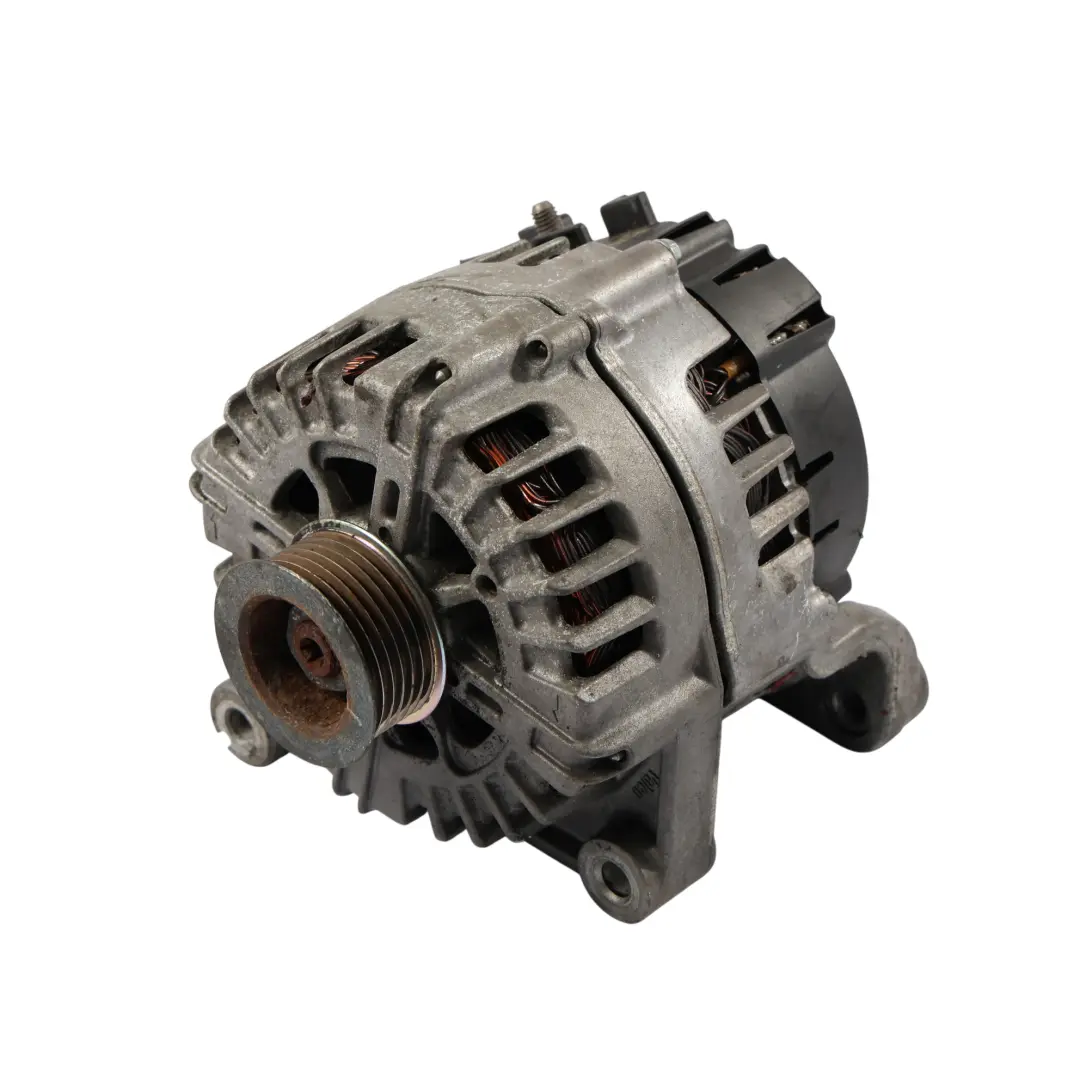 Alternador Generador 220A Valeo N57D30A para BMW F31 Motor Diesel con número de pieza 8509226 BMW F31 Motor Diesel Alternador Generador 220A Valeo N57D30A - SKU 8509226 - Número de pieza 8509226