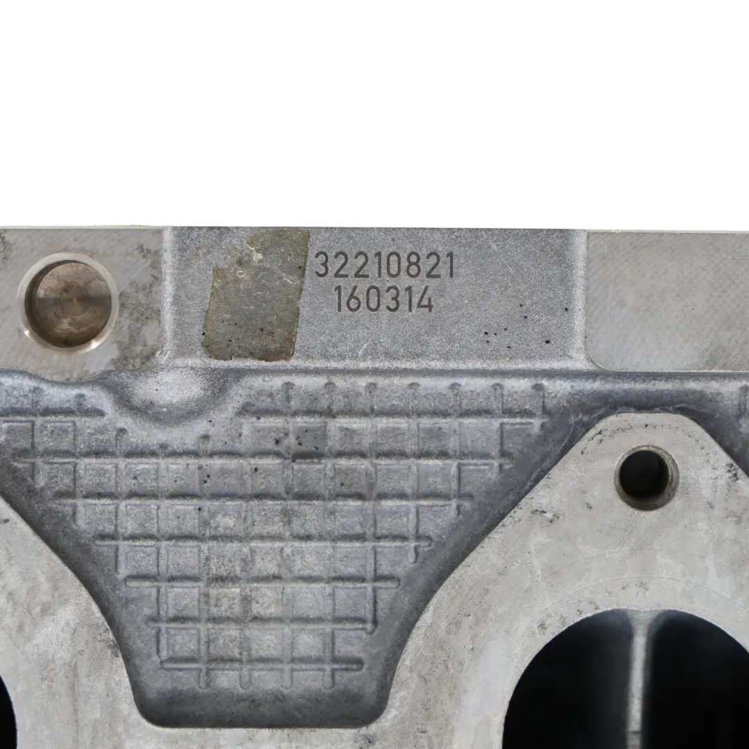 Cylinder Head Housing Rocker Panel Diesel Engine B47 to BMW F20 LCI F30 with Part number 8513709 BMW F20 LCI F30 Cylinder Head Housing Rocker Panel Diesel Engine B47 - SKU 8513709 - Part number 8513709