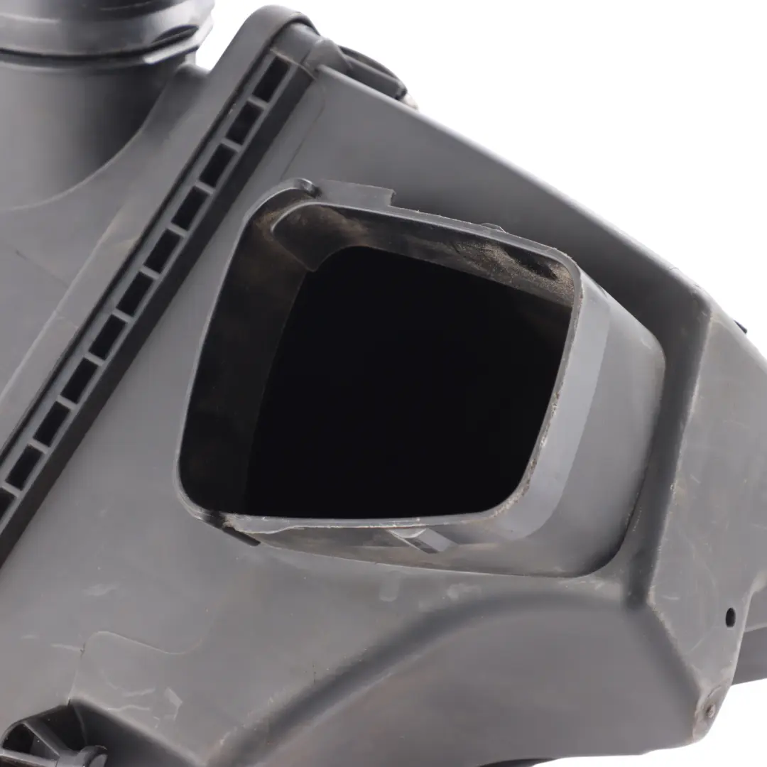 Aspirazione Silenziatore Scatola Filtro Aria per BMW F20 F21 F30 F31 LCI B48 con numero di parte 8601677 BMW F20 F21 F30 F31 LCI B48 Aspirazione Silenziatore Scatola Filtro Aria - SKU 8601677 - Numero di parte 8601677