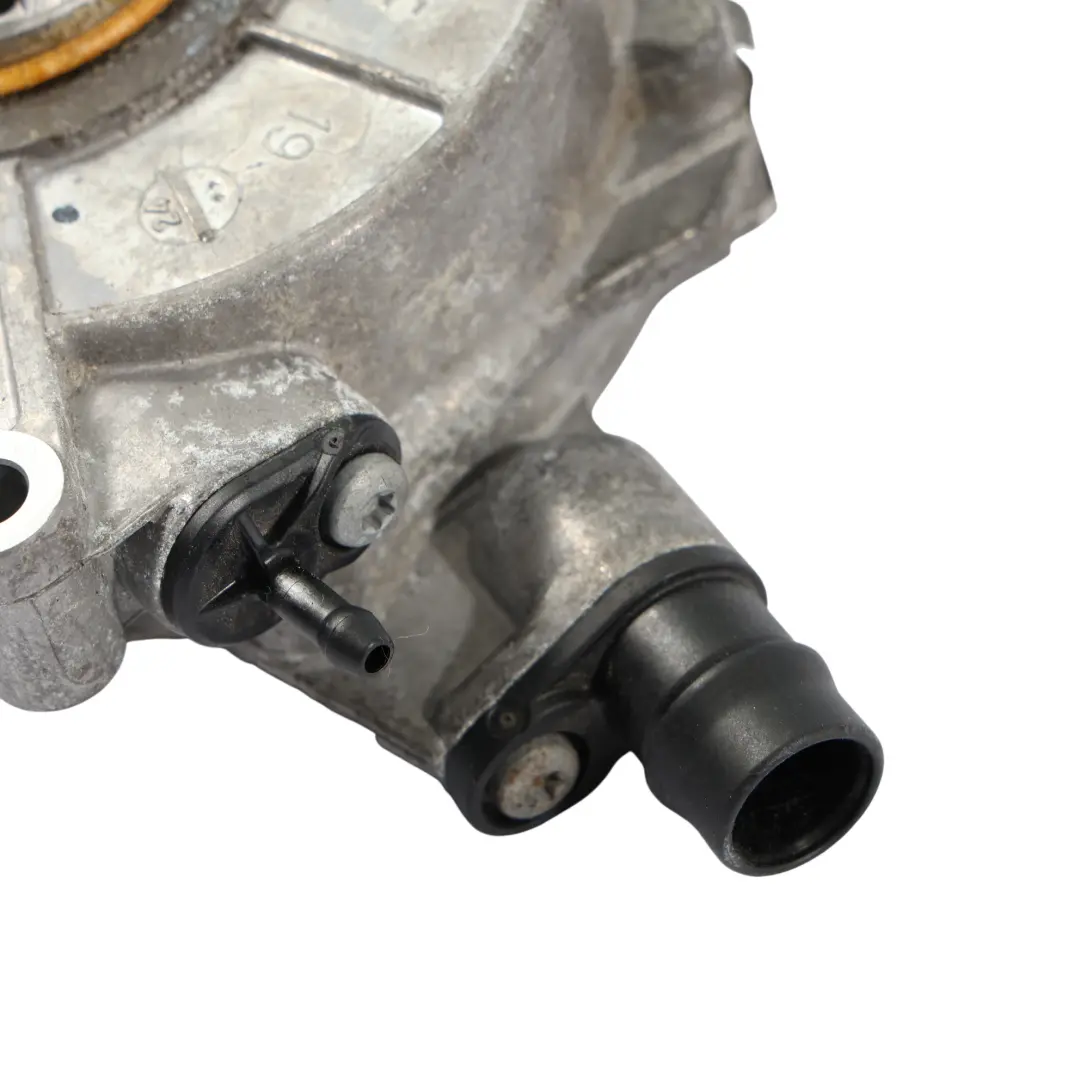 Benzina N63 S63N Pompa Vuoto Motore 7619388 per BMW F10 F11 F06 F13 X5 E70 F01 con numero di parte 8605976 BMW F10 F11 F06 F13 X5 E70 F01 Benzina N63 S63N Pompa Vuoto Motore 7619388 - SKU 8605976-1 - Numero di parte 8605976