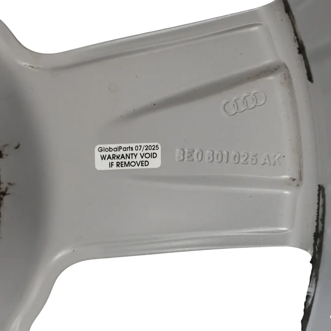 Jante en alliage argenté 18" ET:43 8J pour Audi A4 B7 à propos du numéro de pièce 8E0601025AK Audi A4 B7 Jante en alliage argenté 18" ET:43 8J - SKU 8E0601025AK-1 - Numéro de pièce 8E0601025AK