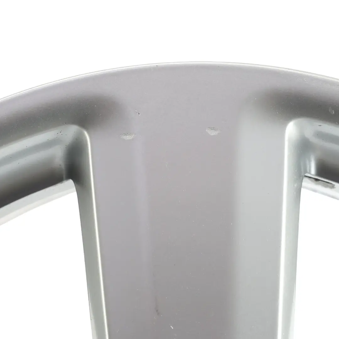 Audi A4 B7 Srebrna Felga Aluminiowa 18" ET:43 8J - SKU 8E0601025AK-6 - Numer Części 8E0601025AK