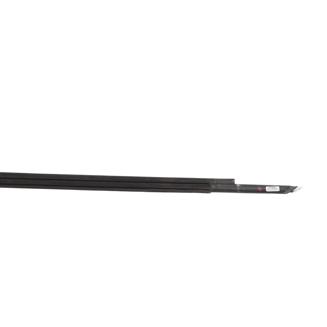 Striscia Guarnizion Finestrino Posteriore Destra per Audi A4 B7 Cabriolet con numero di parte 8H0839478C Audi A4 B7 Cabriolet Striscia Guarnizion Finestrino Posteriore Destra - SKU 8H0839478C - Numero di parte 8H0839478C