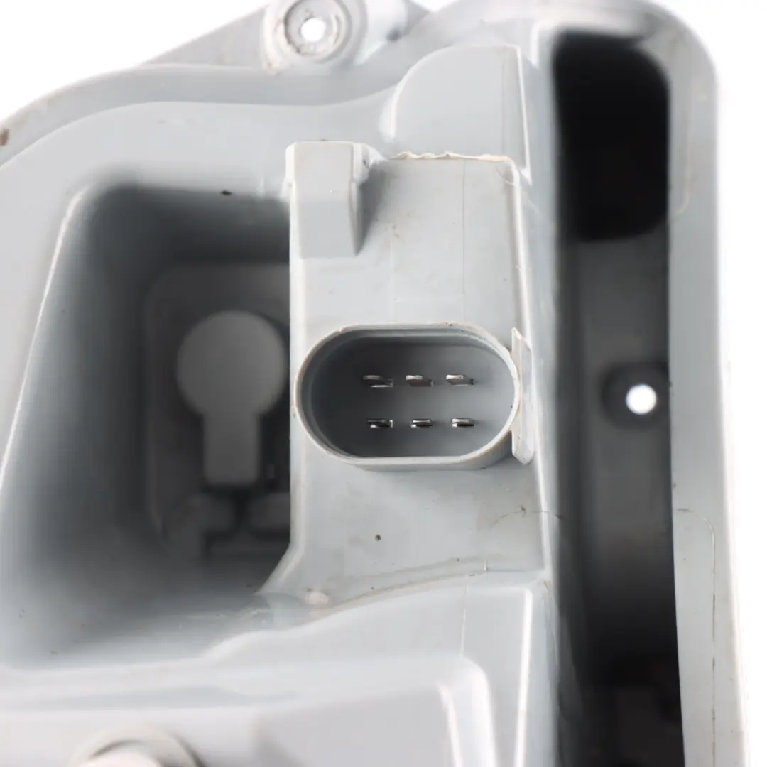 Audi TT 8J Rear Lamp Bulb Socket Right O/S Tail Light Holder Mount - SKU 8J0945258A - Part number 8J0945258A