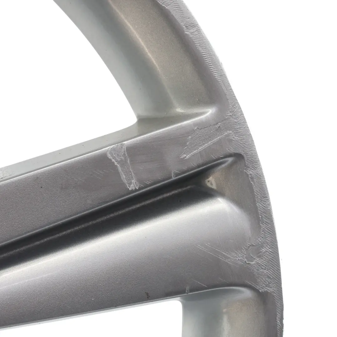 Audi A4 B8 A5 8T Srebrna Felga Aluminiowa 17" ET:45 7,5J - SKU 8K0601025B-1 - Numer Części 8K0601025B