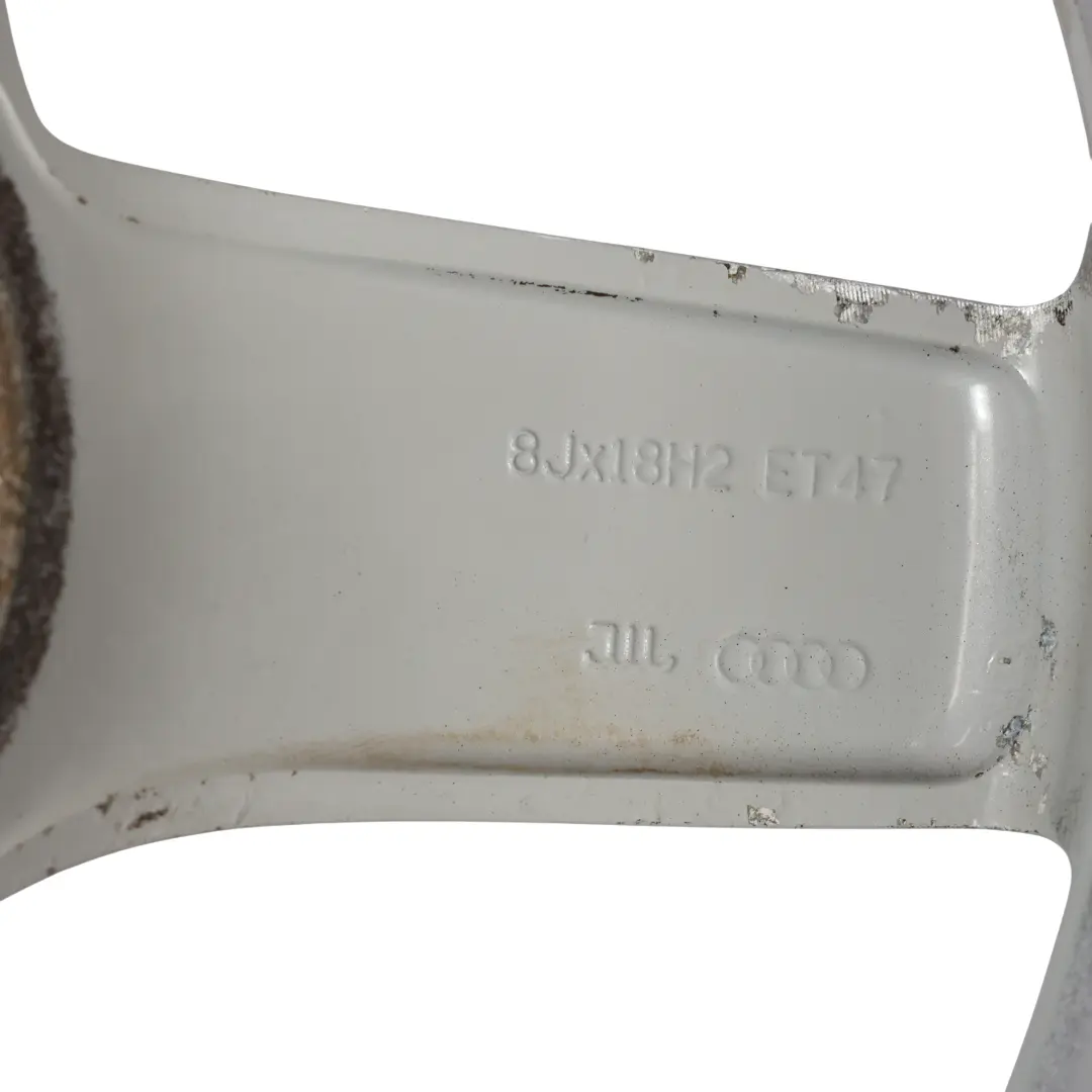 Felge Leicht Metall Felge Silber 18" 8J ET:47 für Audi A4 B8 A5 8T mit Teilenummer 8K0601025D Audi A4 B8 A5 8T Felge Leicht Metall Felge Silber 18" 8J ET:47 - SKU 8K0601025D-1 - Teilenummer 8K0601025D