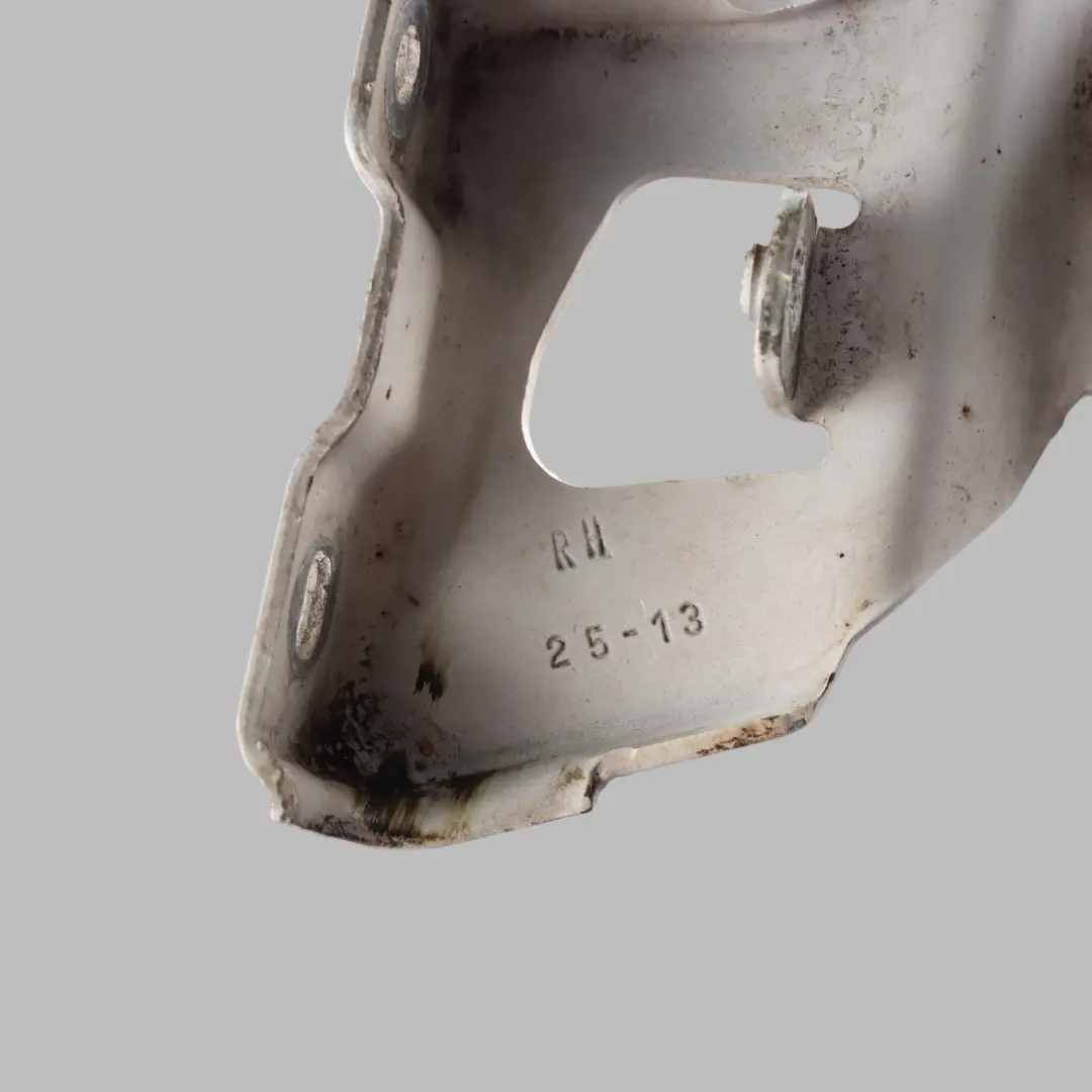 Front Bonnet Hood Hinge Right O/S Ibis White - Y9C to Audi A4 B8 with Part number 8K0823302D Audi A4 B8 Front Bonnet Hood Hinge Right O/S Ibis White - Y9C - SKU 8K0823302D-IWH - Part number 8K0823302D