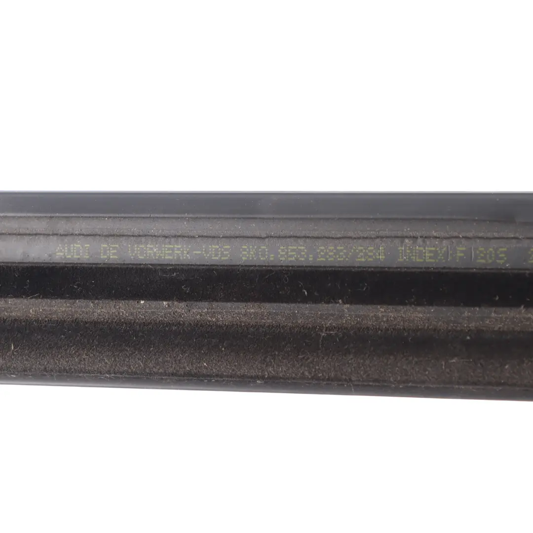 Porta Finestra Guarnizione Striscia Meteo Anteriore Destra per Audi A4 B8 con numero di parte 8K0853284G Audi A4 B8 Porta Finestra Guarnizione Striscia Meteo Anteriore Destra - SKU 8K0853284G - Numero di parte 8K0853284G