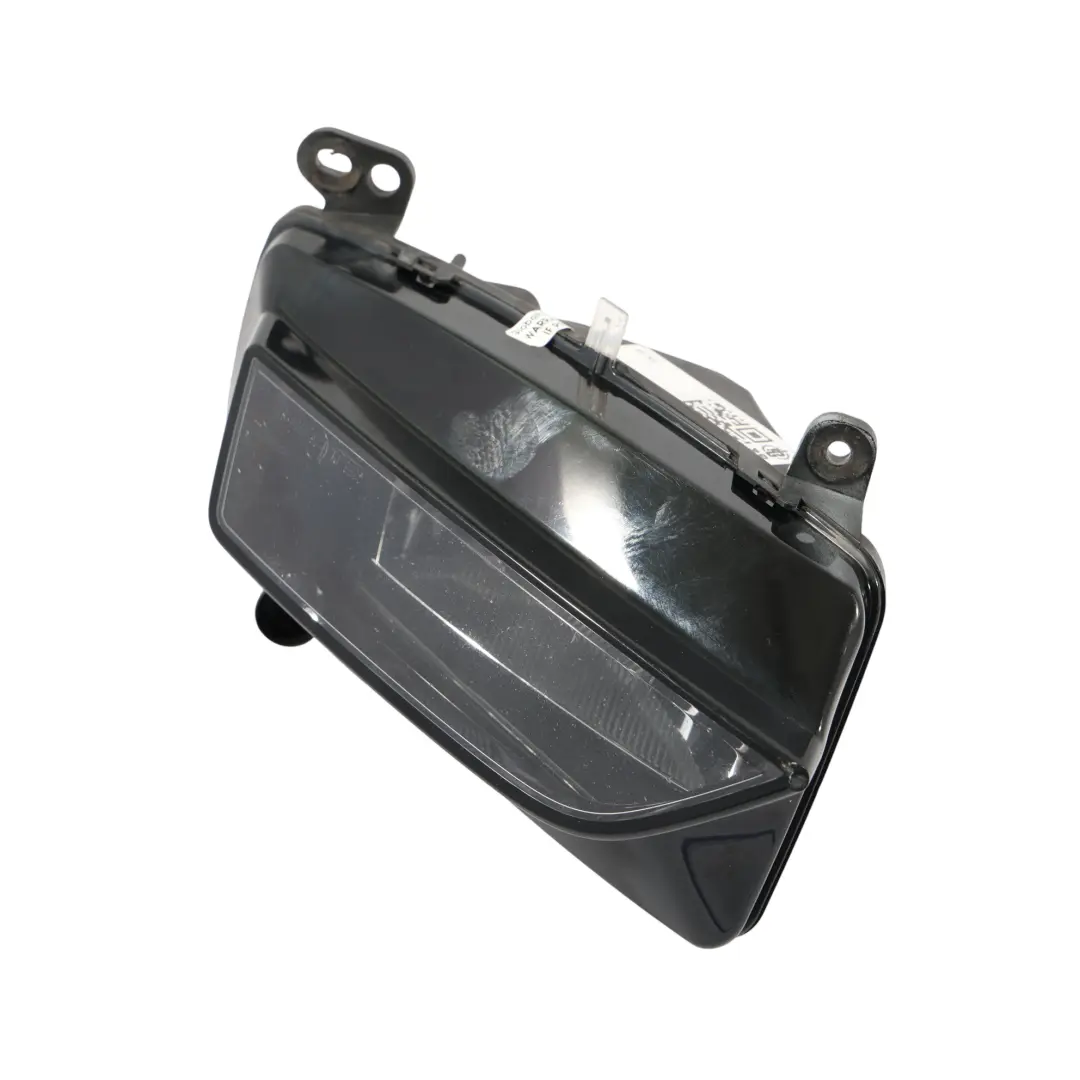 Lampa Przeciwmgielna Przednia Lewa do Audi A4 B8 o numerze 8K0941699C Audi A4 B8 Lampa Przeciwmgielna Przednia Lewa - SKU 8K0941699C - Numer Części 8K0941699C