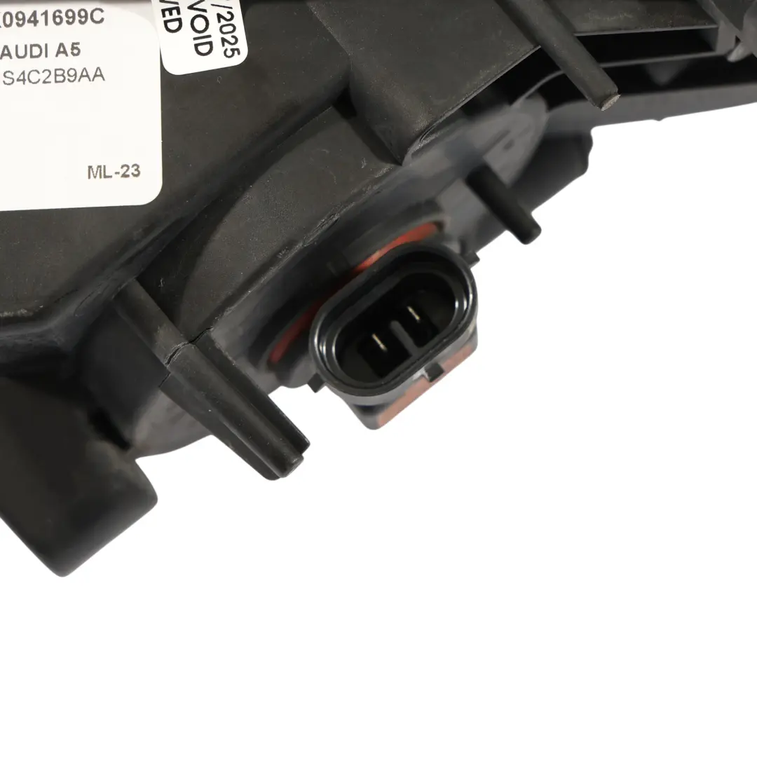 Audi A4 B8 Lampa Przeciwmgielna Przednia Lewa - SKU 8K0941699C - Numer Części 8K0941699C