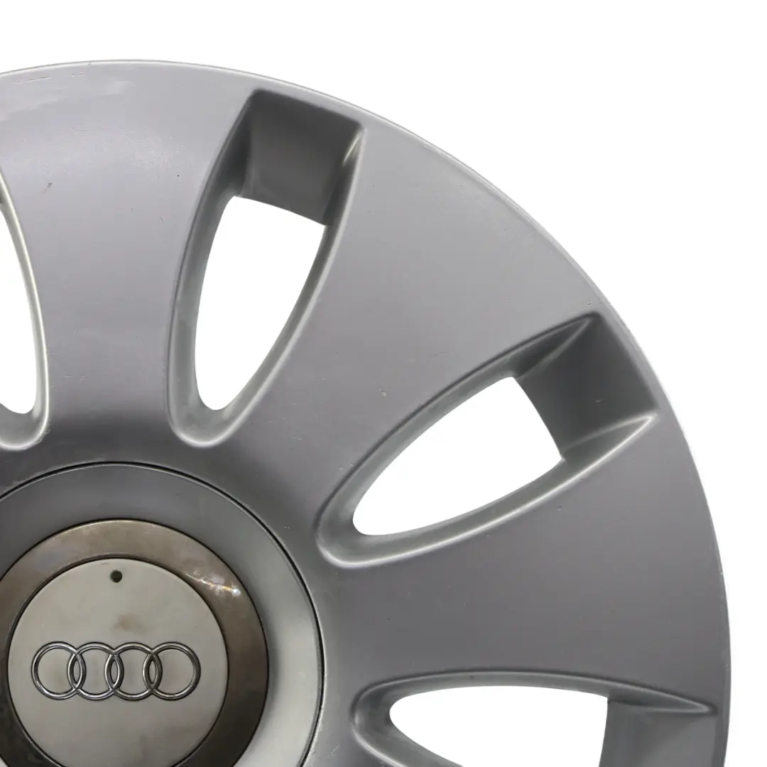 Audi A3 8P Silver Cerchio In Lega 16" 6,5J ET:50 A 9 Razze - SKU 8P0601025AA-2 - Numero di parte 8P0601025AA