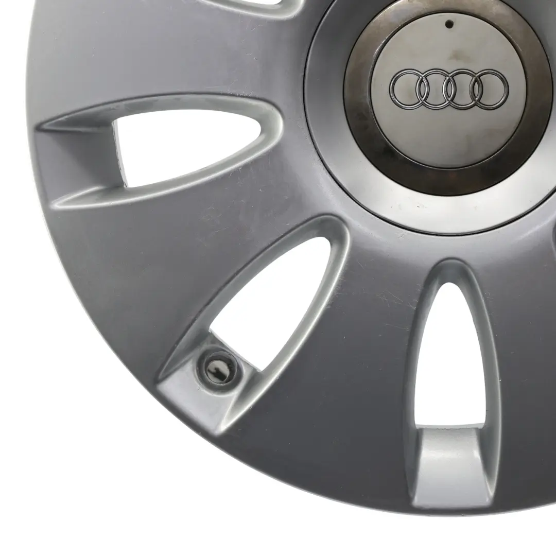 Audi A3 8P Silver Cerchio In Lega 16" 6,5J ET:50 A 9 Razze - SKU 8P0601025AA-2 - Numero di parte 8P0601025AA