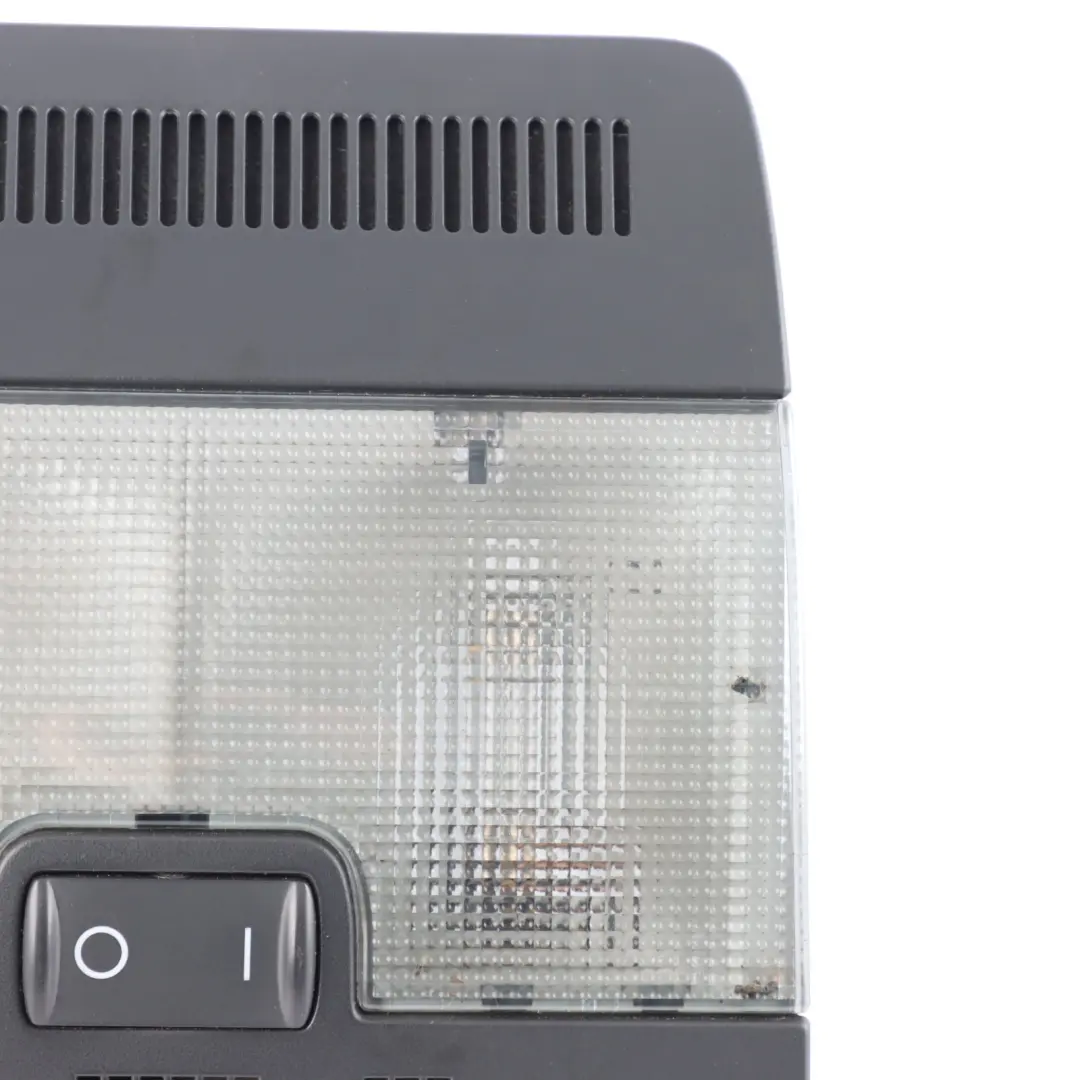 Plafonnier Intérieur Éclairage Courtoisie Avant pour Audi A3 8P à propos du numéro de pièce 8P0951177 Audi A3 8P Plafonnier Intérieur Éclairage Courtoisie Avant - SKU 8P0951177-4 - Numéro de pièce 8P0951177