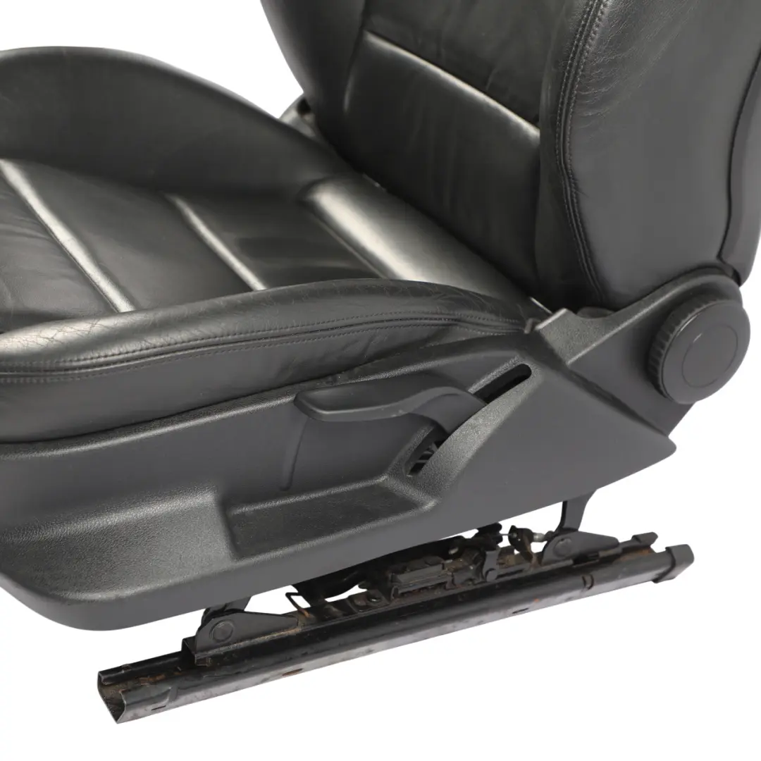 Front Seat Leather Soul Black Vienna Left N/S to Audi A3 8P Cabrio S-Line with Part number 8P7881805M Audi A3 8P Cabrio S-Line Front Seat Leather Soul Black Vienna Left N/S - SKU 8P7881805M - Part number 8P7881805M