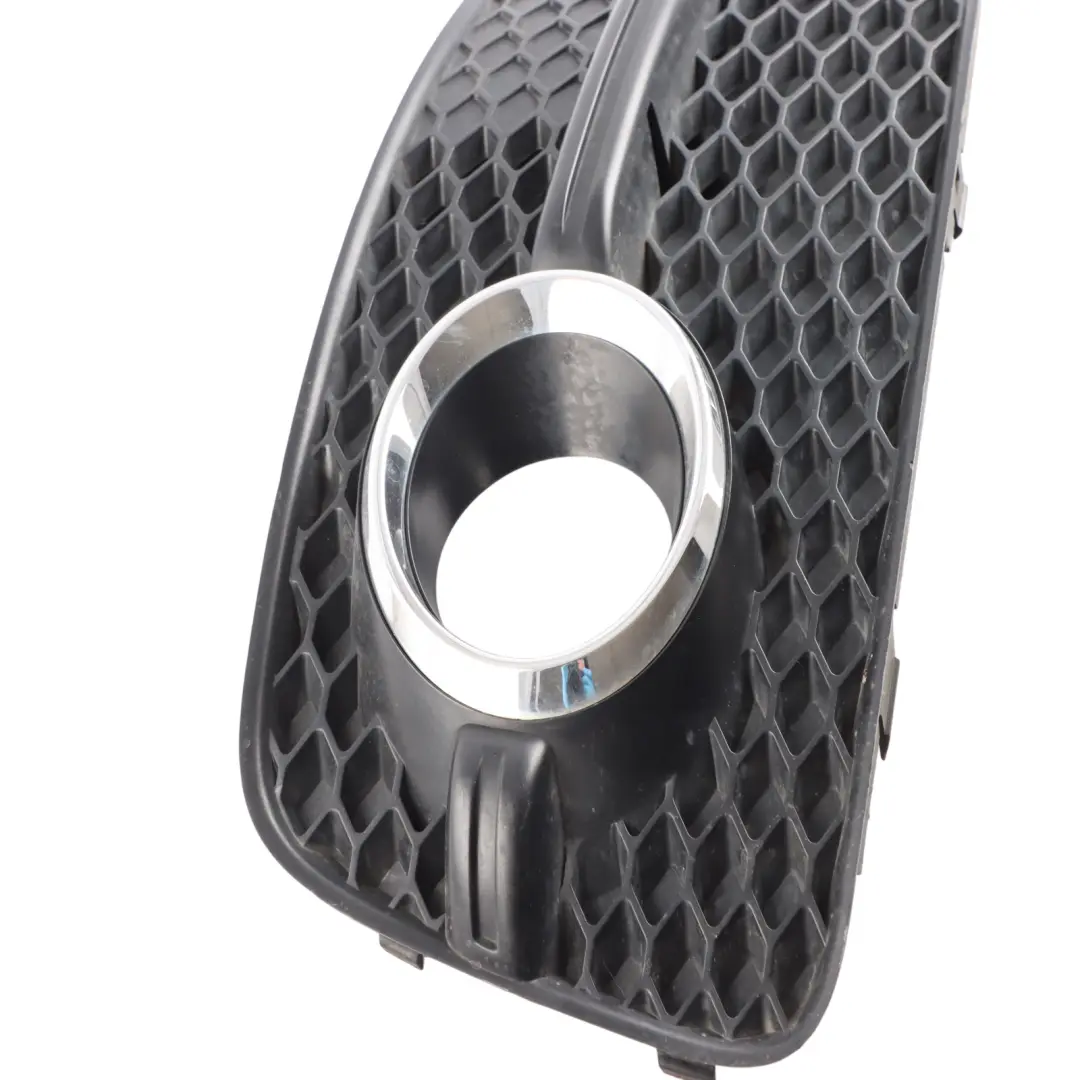 Trim Pannel Fog Light Bumper Front Right O/S to Audi Q5 8R S-Line Cover with Part number 8R0807682E Audi Q5 8R S-Line Cover Trim Pannel Fog Light Bumper Front Right O/S - SKU 8R0807682E - Part number 8R0807682E