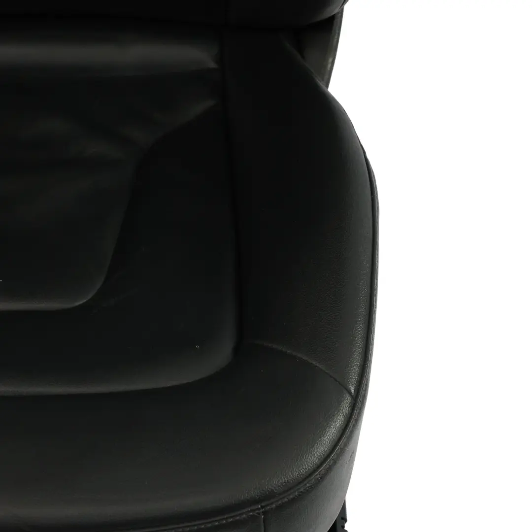 Przedni Fotel Skórzany Soul Black Czarny Prawy do Audi A5 8T Coupe o numerze 8T0881806G-1 Audi A5 8T Coupe Przedni Fotel Skórzany Soul Black Czarny Prawy - SKU 8T0881806G-2 - Numer Części 8T0881806G-1