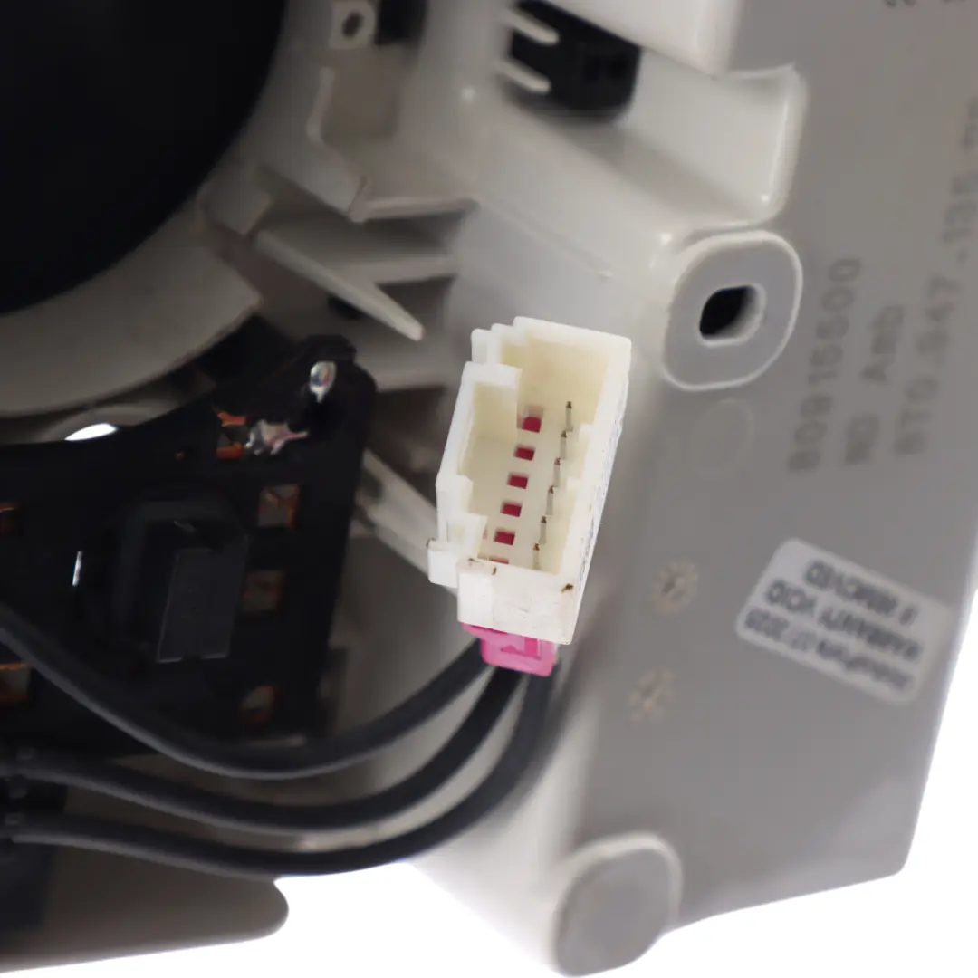 Lampka Panel Podsufitki Oświetlenie Przód Czarny do Audi A4 B8 o numerze 8T0947135BE Audi A4 B8 Lampka Panel Podsufitki Oświetlenie Przód Czarny - SKU 8T0947135BE-1 - Numer Części 8T0947135BE