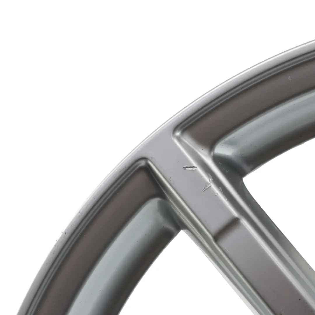 Jante Alliage Argent 18" 7.5J ET:51 pour Audi A3 S3 8V à propos du numéro de pièce 8V0601025AL Audi A3 S3 8V Jante Alliage Argent 18" 7.5J ET:51 - SKU 8V0601025AL-1 - Numéro de pièce 8V0601025AL