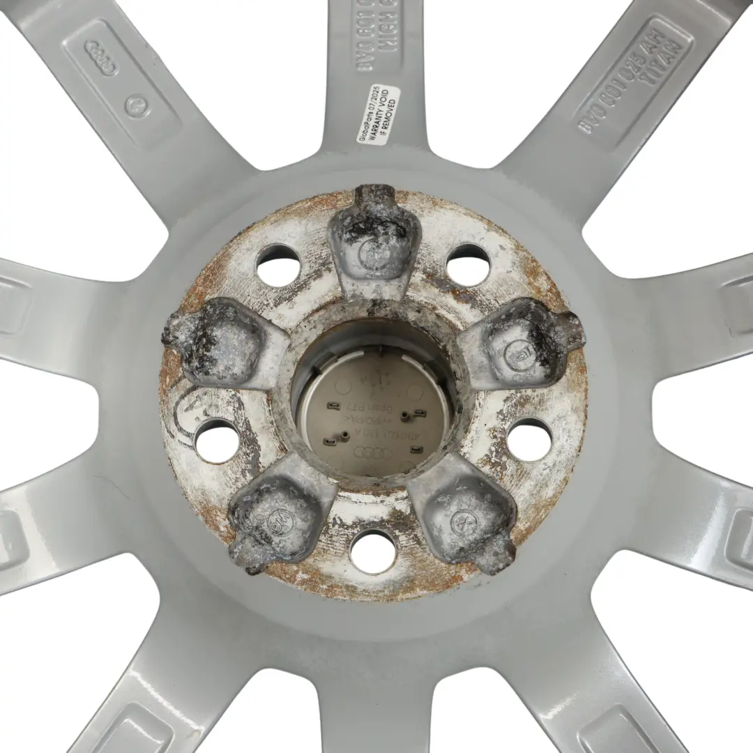 Felga Aluminiowa Srebrna 18" 7.5J ET:51 do Audi A3 S3 8V o numerze 8V0601025AL Audi A3 S3 8V Felga Aluminiowa Srebrna 18" 7.5J ET:51 - SKU 8V0601025AL-2 - Numer Części 8V0601025AL