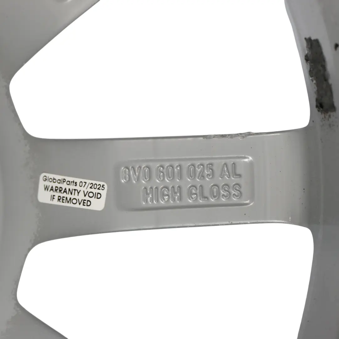 Jante Alliage Argent 18" 7.5J ET:51 pour Audi A3 S3 8V à propos du numéro de pièce 8V0601025AL Audi A3 S3 8V Jante Alliage Argent 18" 7.5J ET:51 - SKU 8V0601025AL-2 - Numéro de pièce 8V0601025AL