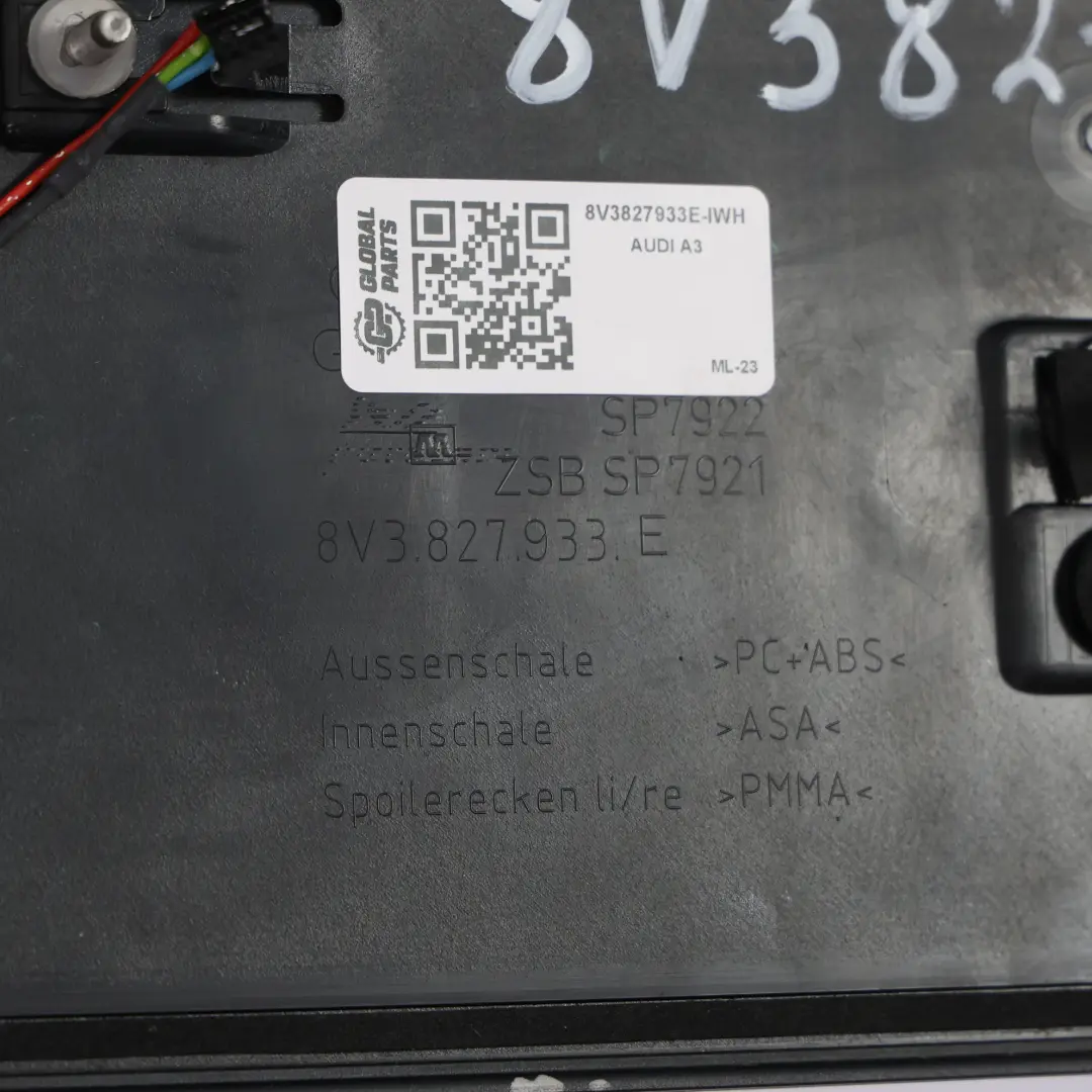 Audi A3 8V Pannello Di Rivestimento Per Portellone Posteriore Ibis White - Y9C - SKU 8V3827933E-IWH - Numero di parte 8V3827933E