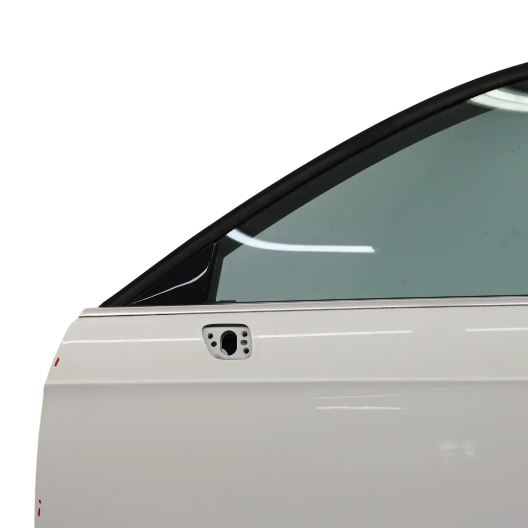 Puerta Delantera Izquierda 3-Puerta Variante Ibis White Blanco - Y9C para Audi A3 8V con número de pieza 8V3831051C Audi A3 8V Puerta Delantera Izquierda 3-Puerta Variante Ibis White Blanco - Y9C - SKU 8V3831051C-IWH - Número de pieza 8V3831051C