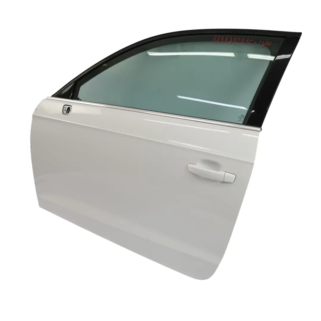 Puerta Delantera Izquierda 3-Puerta Variante Ibis White Blanco - Y9C para Audi A3 8V con número de pieza 8V3831051C Audi A3 8V Puerta Delantera Izquierda 3-Puerta Variante Ibis White Blanco - Y9C - SKU 8V3831051C-IWH - Número de pieza 8V3831051C