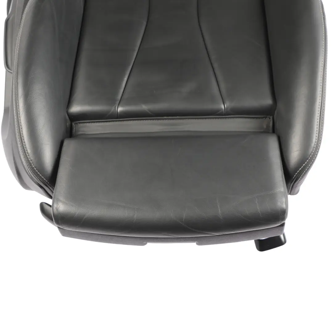 Door Seat Front Right O/S Heated Leather Black Dark Silver to Audi A3 S3 8V 3 with Part number 8V3881806M Audi A3 S3 8V 3 Door Seat Front Right O/S Heated Leather Black Dark Silver - SKU 8V3881806M-3 - Part number 8V3881806M