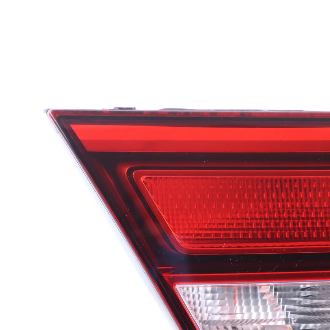 Door Rear Lamp Trunk Boot Tailgate Inner Light Left N/S to Audi A3 8V 3 with Part number 8V3945075 Audi A3 8V 3 Door Rear Lamp Trunk Boot Tailgate Inner Light Left N/S - SKU 8V3945075 - Part number 8V3945075