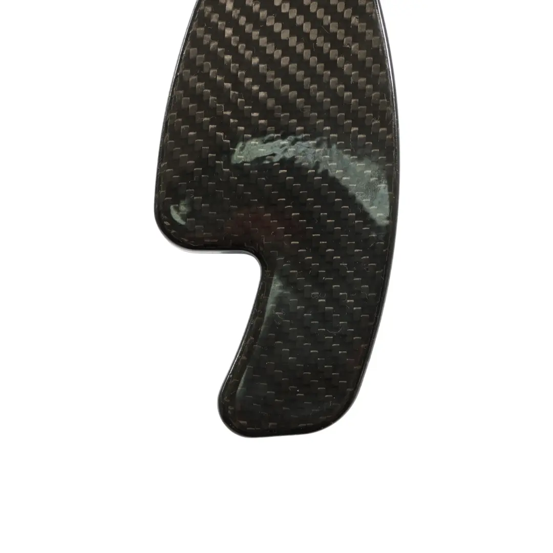 Paddle Cambio Sinistro Destro Carbonio per Audi A3 8V A4 B9 A5 F5 Volante con numero di parte 8W0951523J Audi A3 8V A4 B9 A5 F5 Volante Paddle Cambio Sinistro Destro Carbonio - SKU 8W0951523J-3 - Numero di parte 8W0951523J