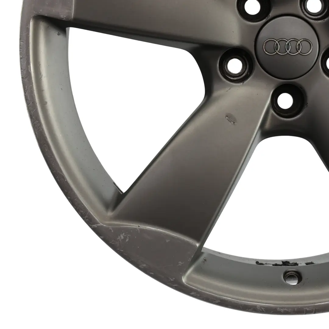 Felge Alufelge Rotor Silber 18" 7.5J ET:39,5 für Audi A1 S1 8X mit Teilenummer 8X0601025AR Audi A1 S1 8X Felge Alufelge Rotor Silber 18" 7.5J ET:39,5 - SKU 8X0601025AR-1 - Teilenummer 8X0601025AR