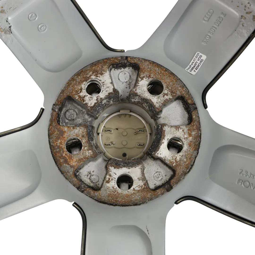 Felge Alufelge 17" 7.5J ET36 Silber Schwarz für Audi A1 8X mit Teilenummer 8X0601025E Audi A1 8X Felge Alufelge 17" 7.5J ET36 Silber Schwarz - SKU 8X0601025E-1 - Teilenummer 8X0601025E