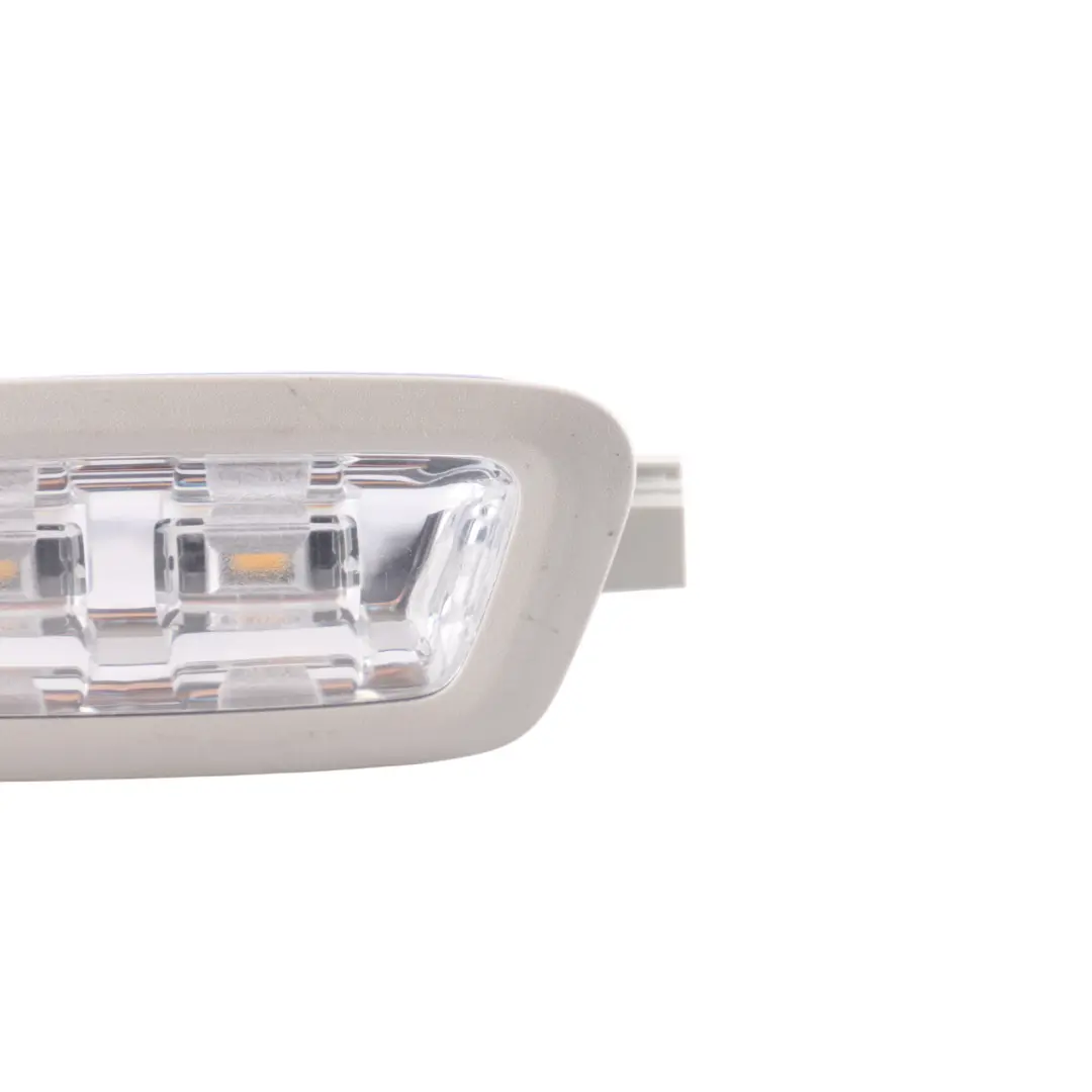 Luz Interior Portón Trasera Derecha Gris para Mercedes S205 con número de pieza A0009064401 Mercedes S205 Luz Interior Portón Trasera Derecha Gris - SKU A0009064401-1 - Número de pieza A0009064401
