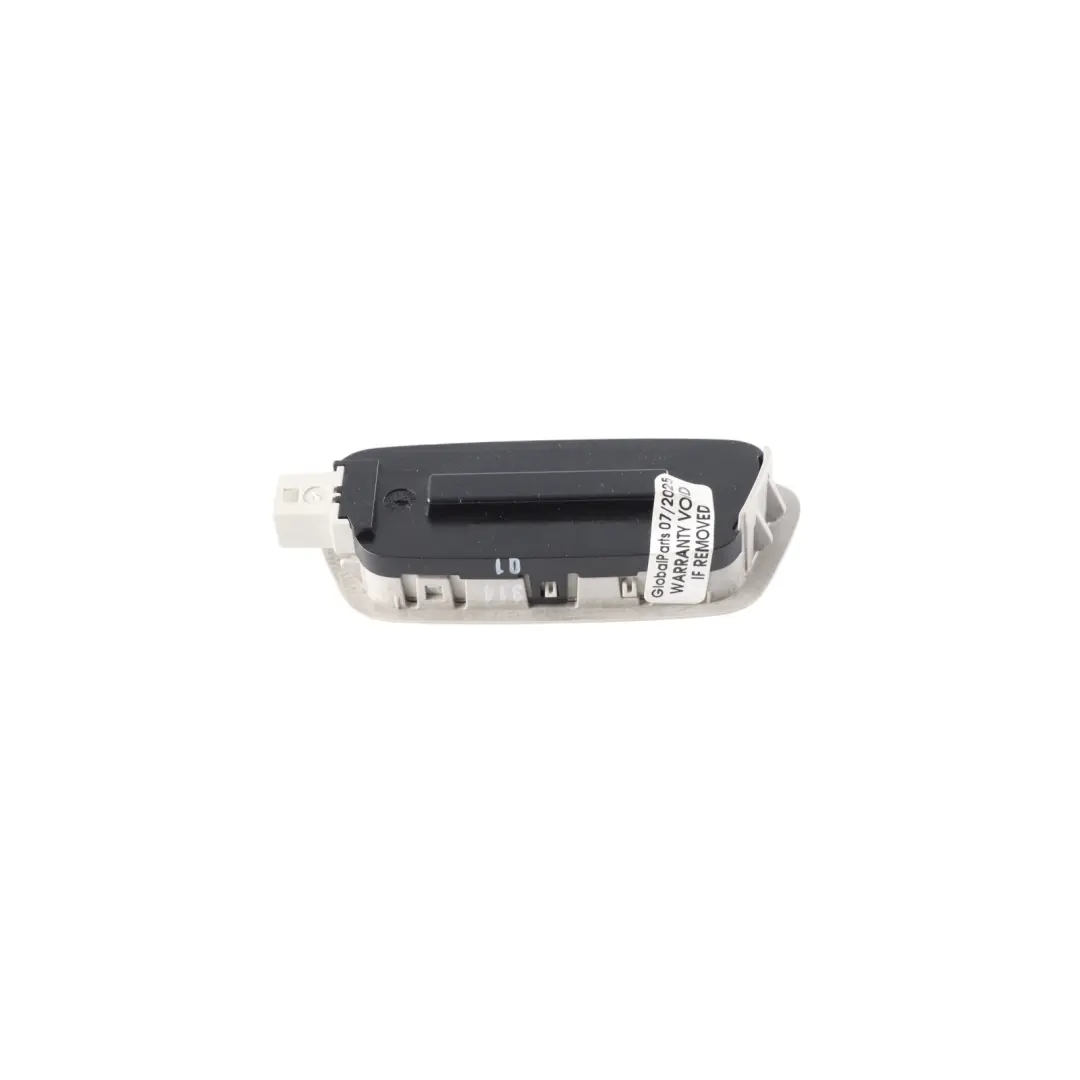 Mercedes S205 Lampka Klapy Bagażnika Szara Tylna Prawa - SKU A0009064401-1 - Numer Części A0009064401