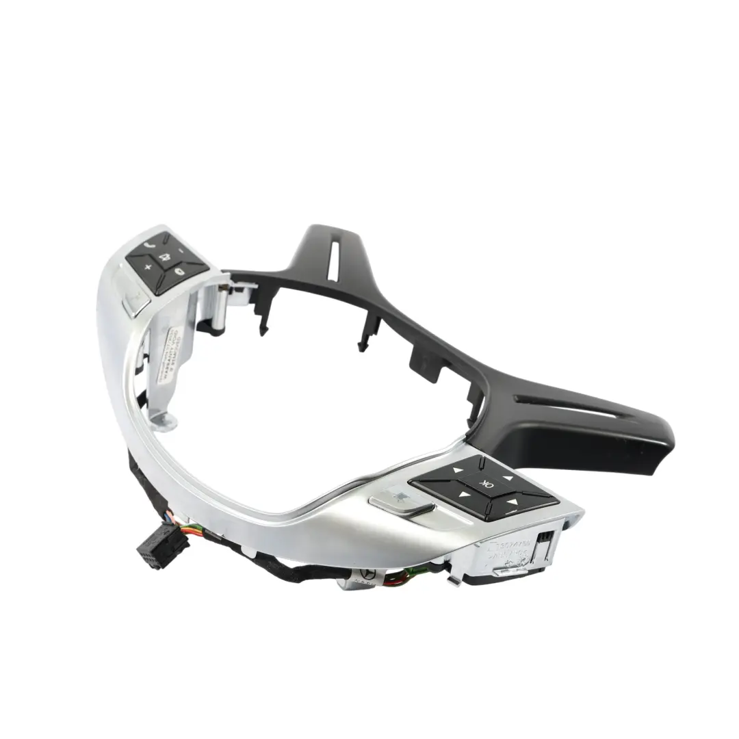 Abdeckung Zierleiste Multifunktionsschalter Lenkrad für Mercedes W204 mit Teilenummer A0994640813 Mercedes W204 Abdeckung Zierleiste Multifunktionsschalter Lenkrad - SKU A0994640813-1 - Teilenummer A0994640813