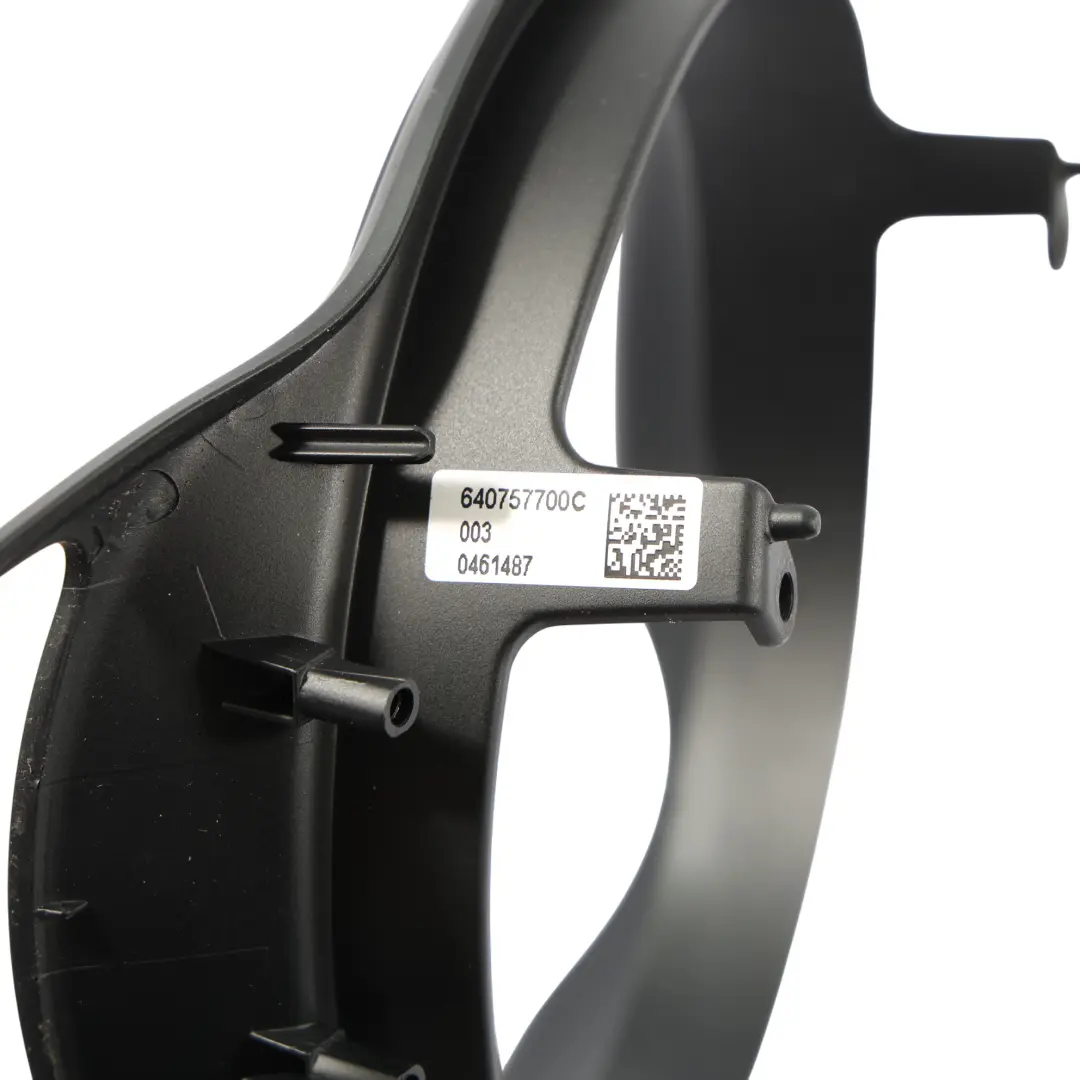 Mercedes Sprinter W907 Garniture De Volant Noire - SKU A0994649907 - Numéro de pièce A0994649907