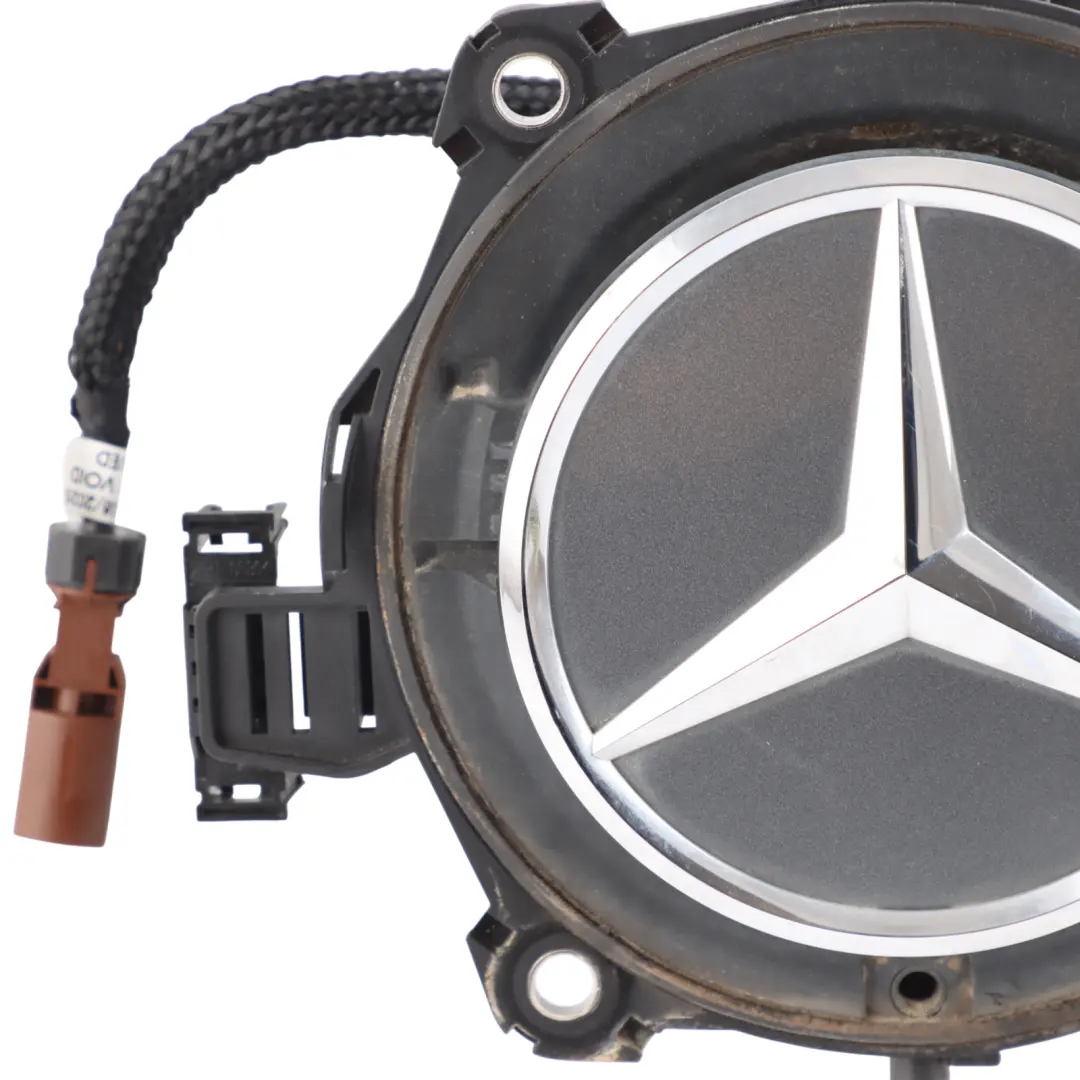 Handle Trunk Lid Handle Badge Rear Camera Selenite Grey - 992 to Mercedes C238 with Part number A0997503300 Mercedes C238 Handle Trunk Lid Handle Badge Rear Camera Selenite Grey - 992 - SKU A0997503300-SEL - Part number A0997503300