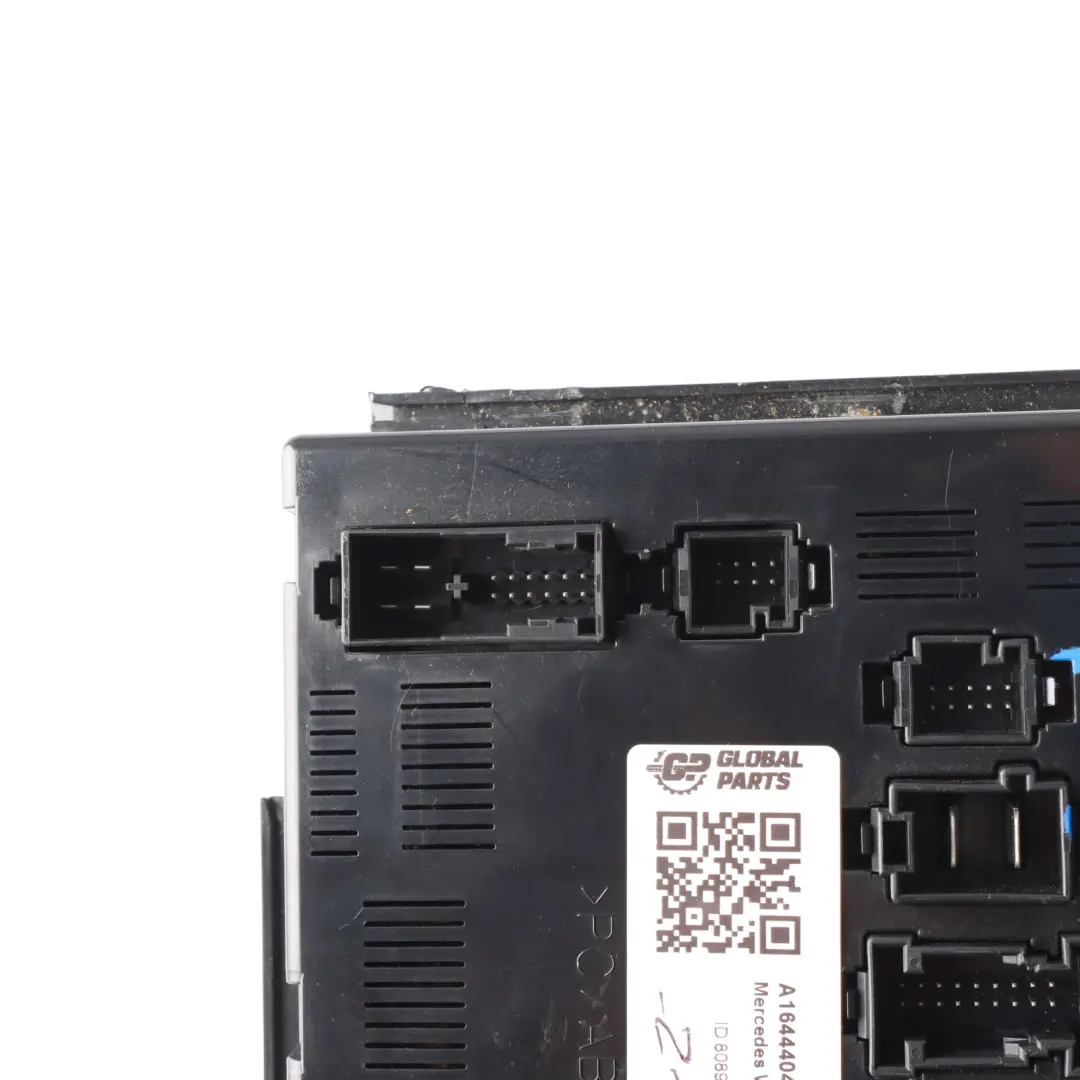 SAM Rear Control Unit Central Electrics Module to Mercedes W251 with Part number A1644404401 Mercedes W251 SAM Rear Control Unit Central Electrics Module - SKU A1644404401 - Part number A1644404401