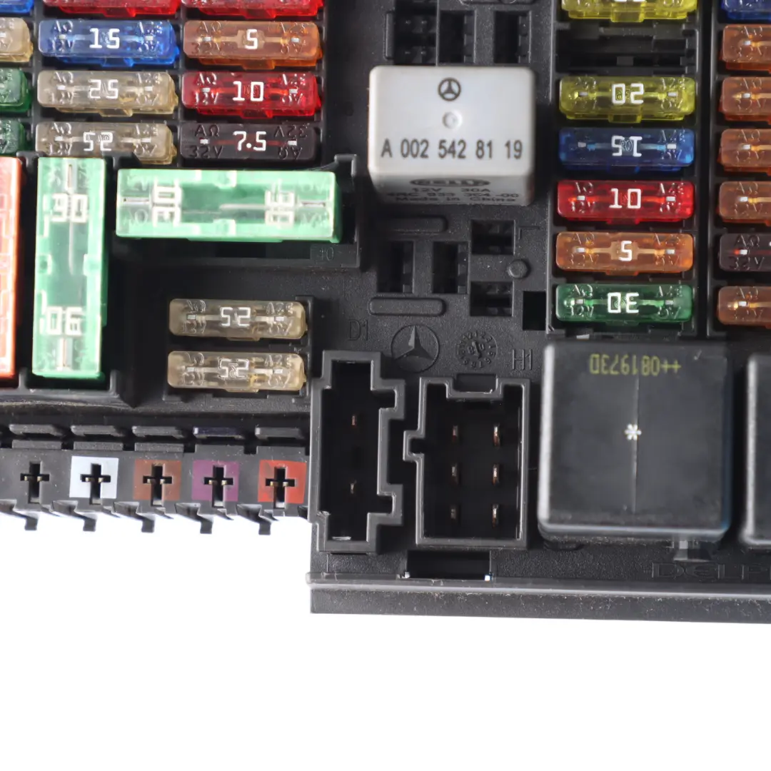 Mercedes ML W164 Caja de Fusibles Relé Unidad Control Trasero - SKU A1645403372 - Número de pieza A1645403372
