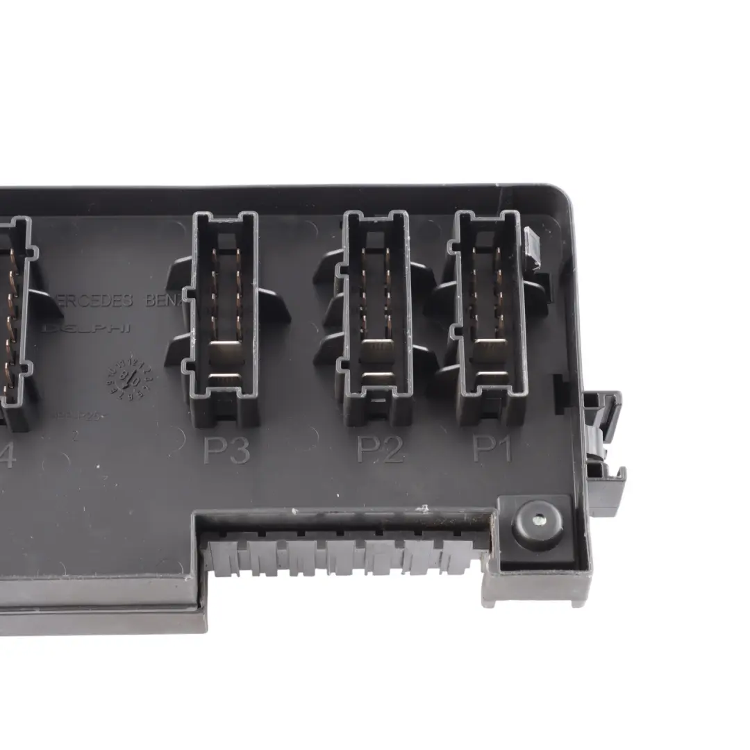 Caja de Fusibles Relé Unidad Control Trasero para Mercedes ML W164 con número de pieza A1645403372 Mercedes ML W164 Caja de Fusibles Relé Unidad Control Trasero - SKU A1645403372 - Número de pieza A1645403372